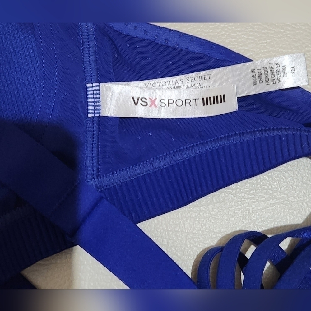 Victoria Secret sports bra bundle - Picture 4 of 9